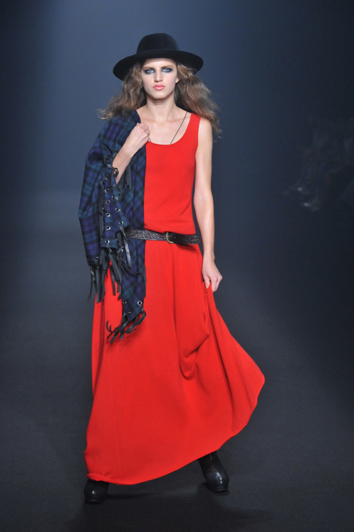 LOE_2011aw_15